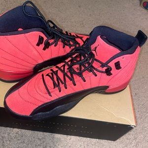 Jordans retro 12